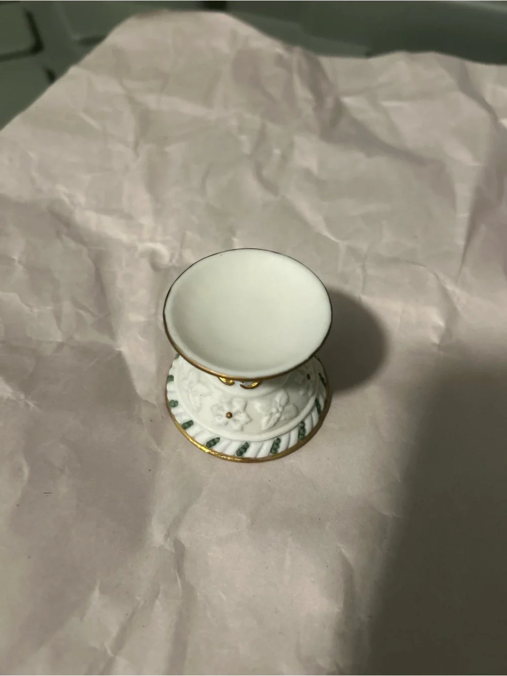 Lenox White Egg Accent with Red Floral Medallions and Gold Trim
